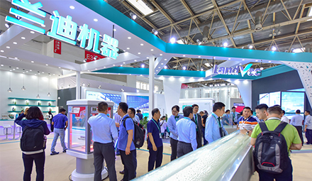 Review of Exciting Moments of LandGlass at China Glass