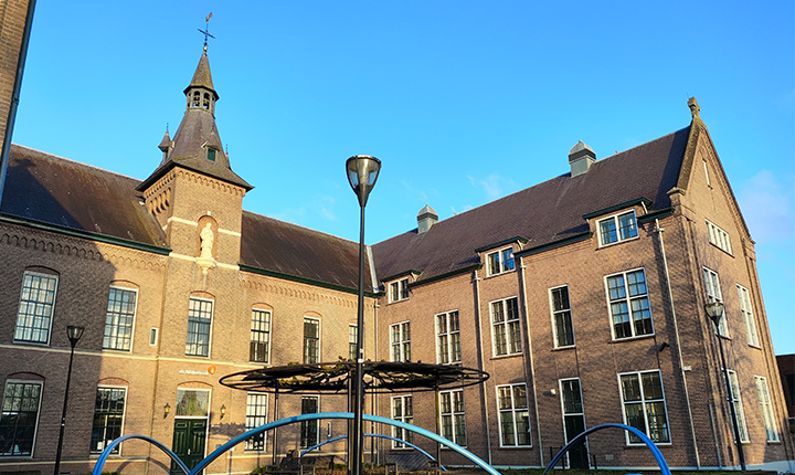 Energy-Efficiency Retrofit of Historic Buildings in the Netherlands