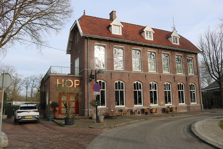 LandVac Vacuum Glazing Case: Sustainable Upgrade for Grand Café Het Oude Postkantoor, Netherlands